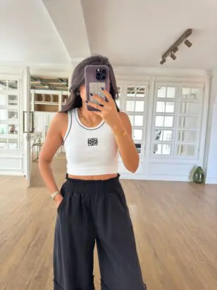 İstaki Beyaz Nakış Detaylı İnce Yaka Biyeli Body