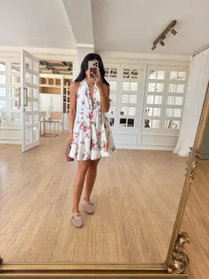 Natas Lui İris Boyundan Geçirmeli Sırt Dekolteli Çiçek Desenli Ekru Mini Elbise