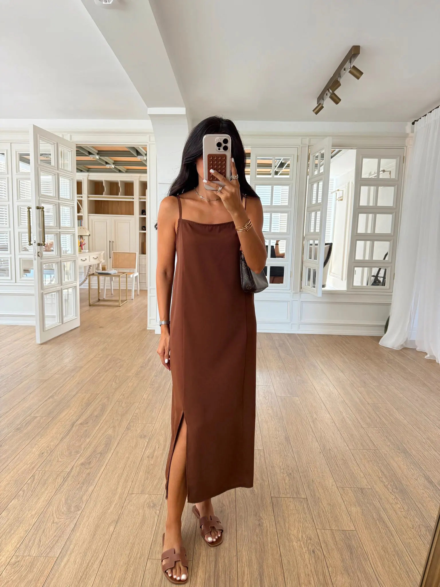 Elorone İp Askılı Yırtmaçlı Elbise