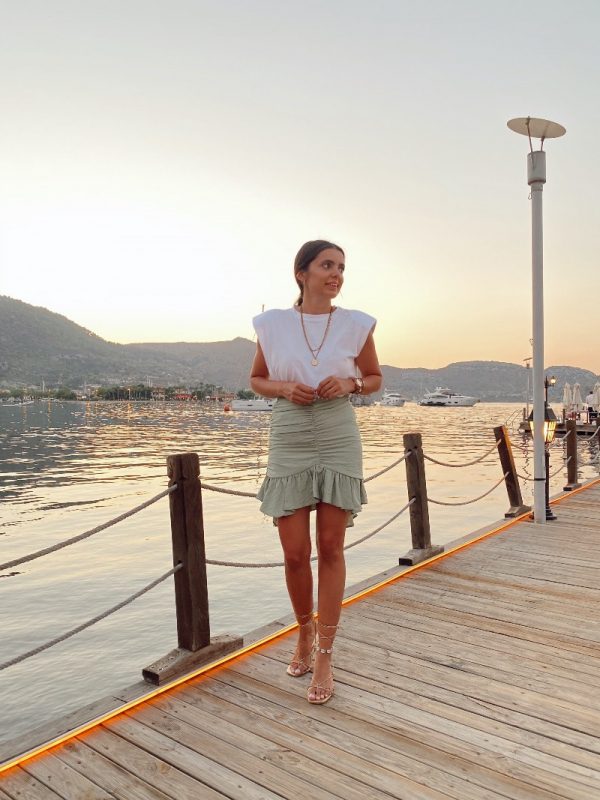 Zara Model Mint Yeşili Asimetrik Etek