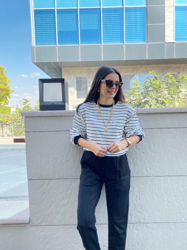 Beyaz Çizgili Crop Sweat