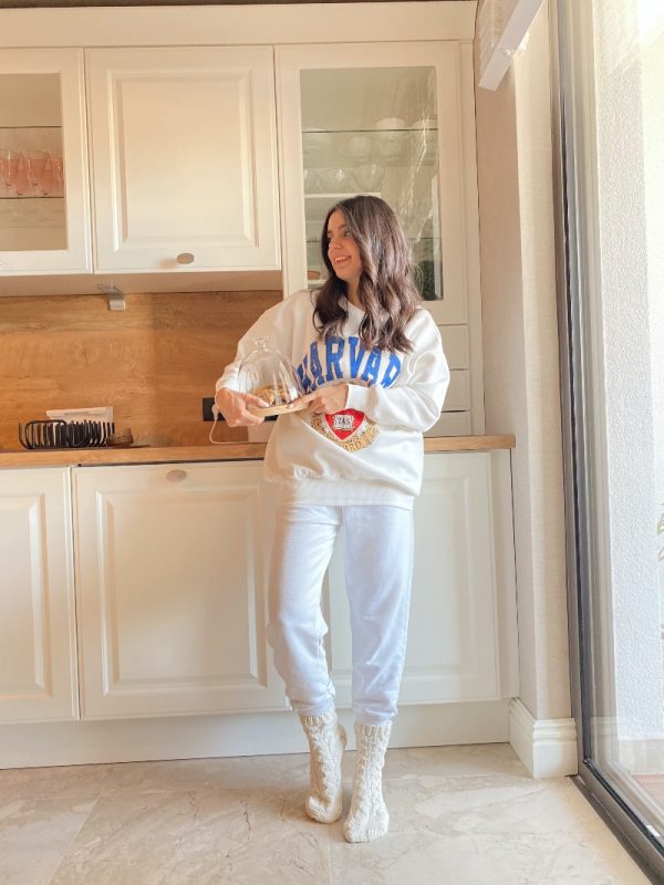 Ekru Harvard Sweat