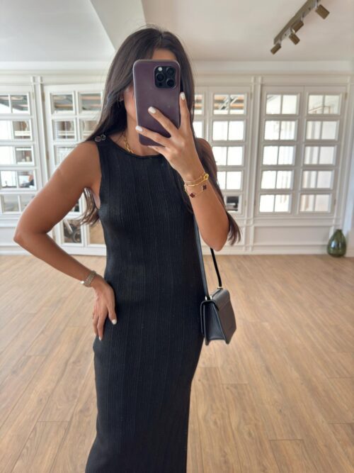 Swaro Dilvin Siyah Kendinden Simli Omuz Düğme Detaylı Triko Elbise